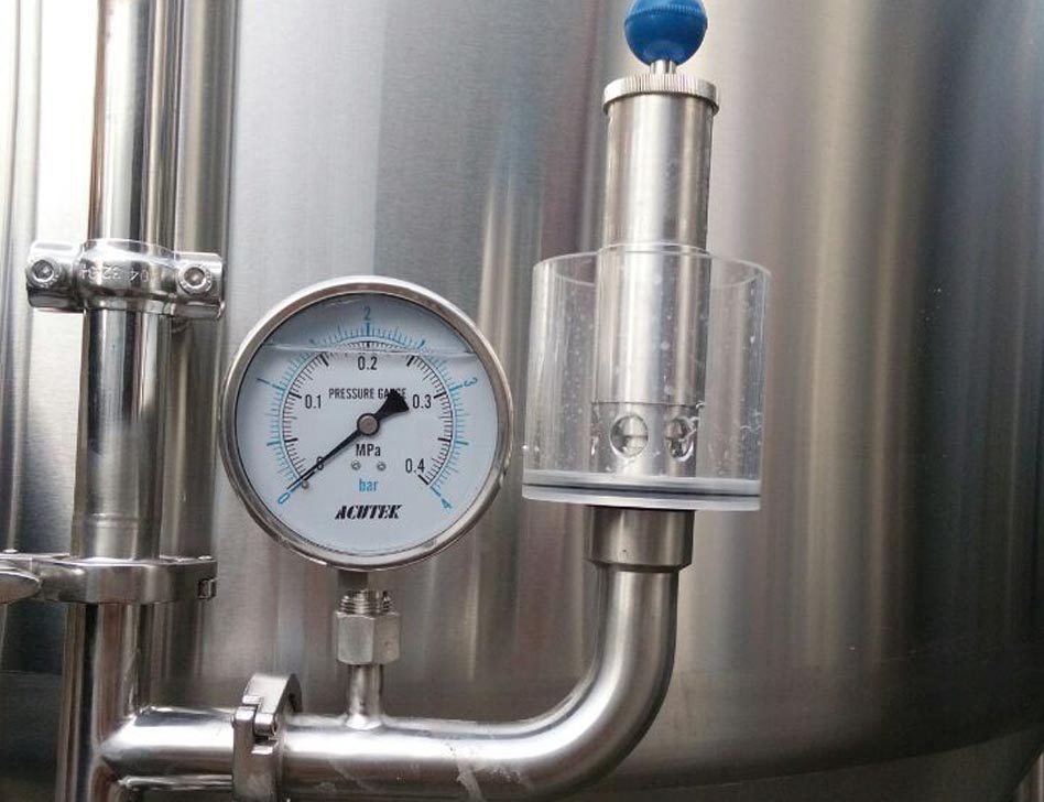 How do I use a Spunding Valve For Beer Fermentation in Microbrewery